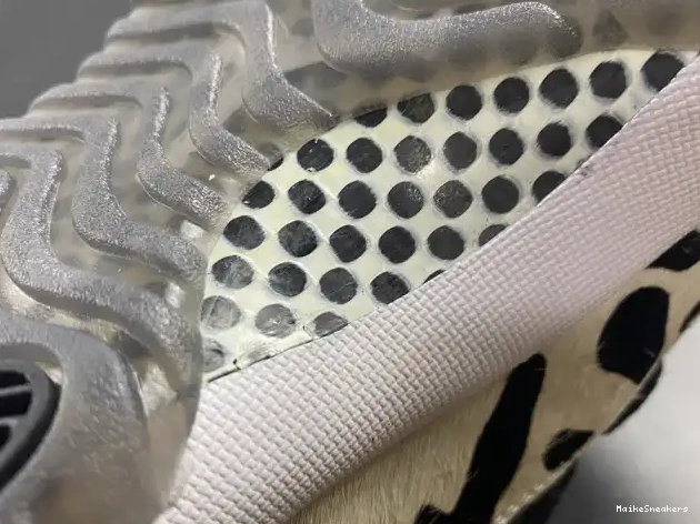 MaikeSneakers AR0715-010 AIR ANIMAL JORDAN INSTINCT 11 0323
